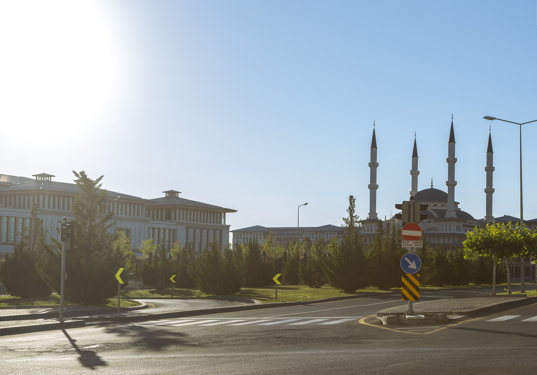 Cumhurbaşkanlığı Külliyesi Önü — bugün